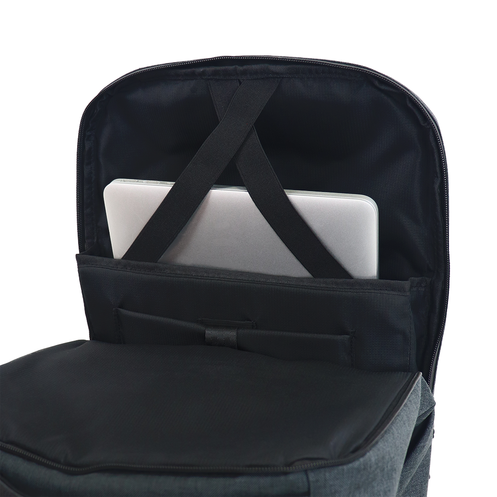 day tripper backpack leather Jaggery Noir in Rescued Car Seat Belts Crafted with ingenuity and adventure in mind Daytripper Backpack 30L Zusa